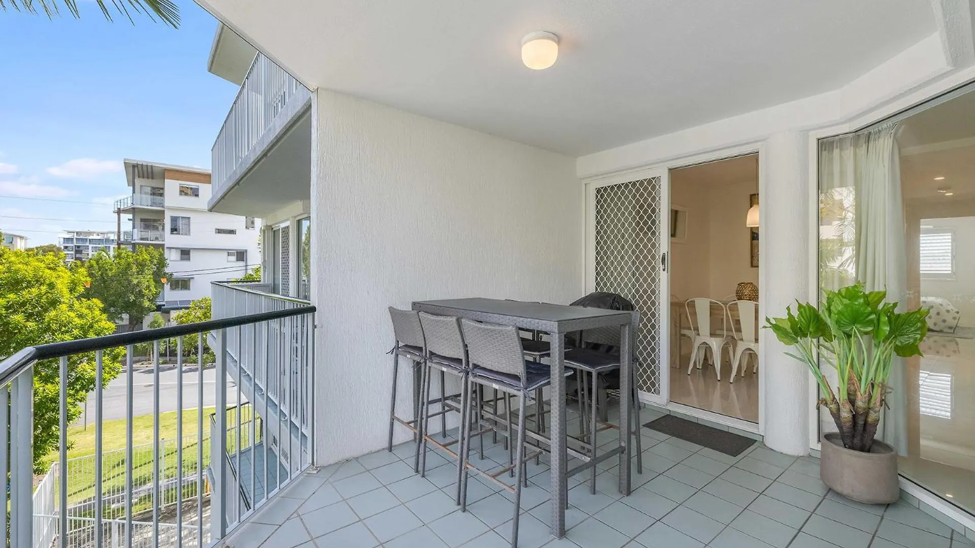 Sun Filled Getaway At Mainsail Apartment Mooloolaba