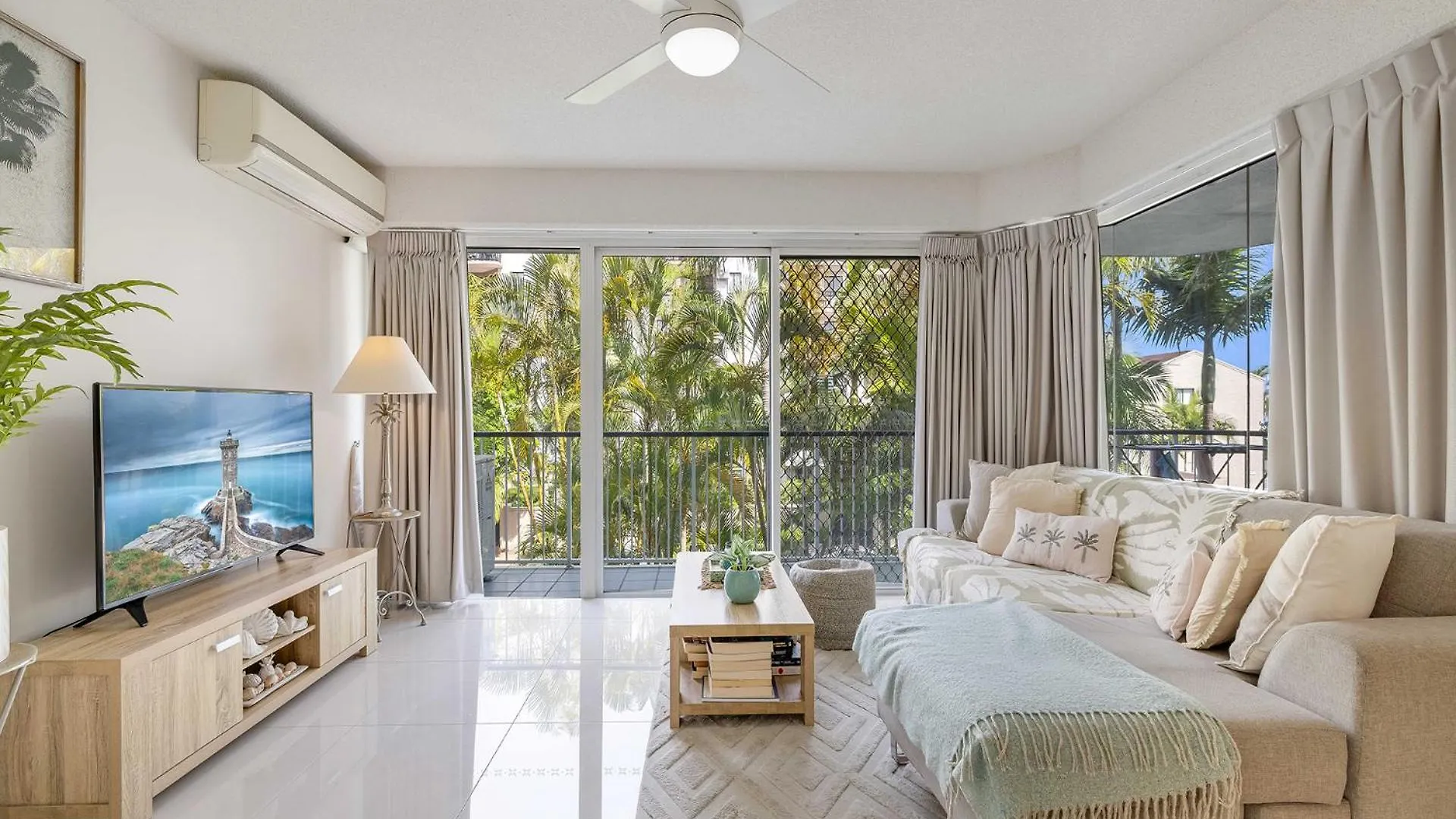 Sun Filled Getaway At Mainsail Apartment Mooloolaba