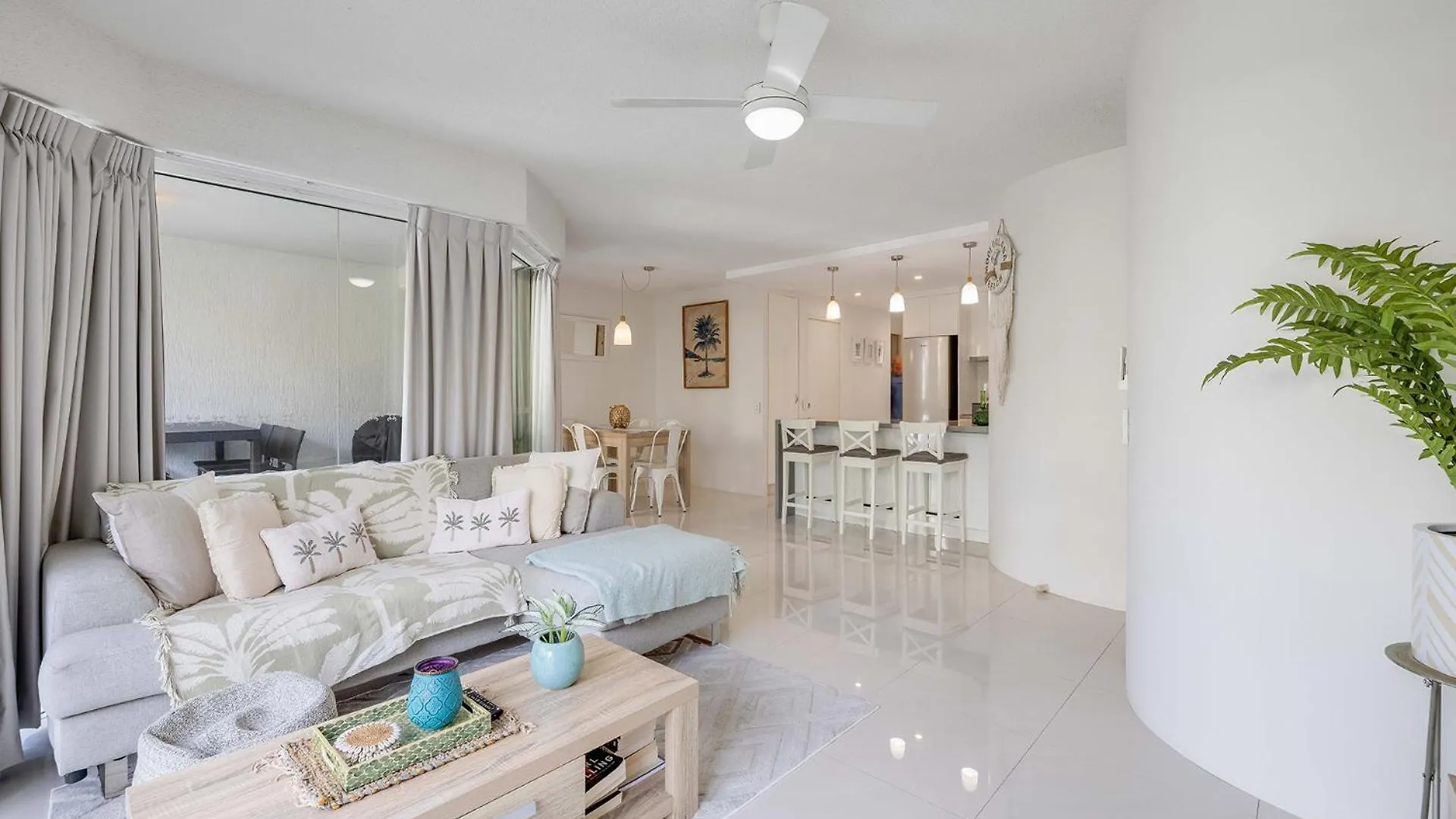Sun Filled Getaway At Mainsail Apartment Mooloolaba